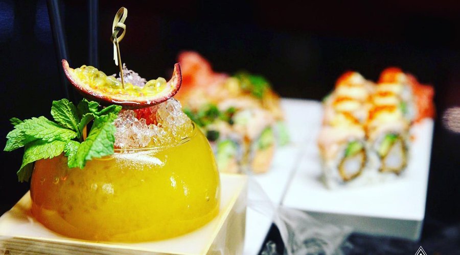 Sushi & Cocktails