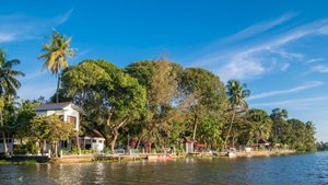 Warmth Lake Haven in Alappuzha, image may contain: Resort, Hotel, Waterfront, Villa