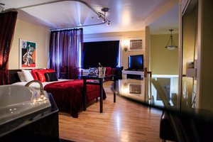 Room & Suite