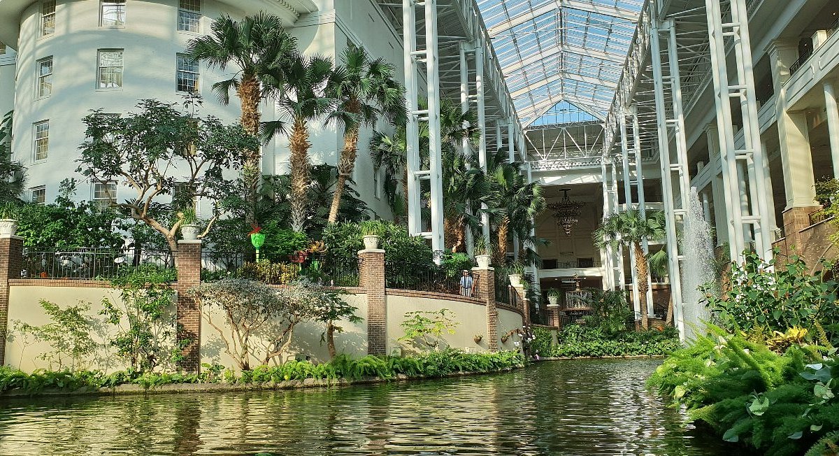 the delta riverboat company gaylord opryland resort