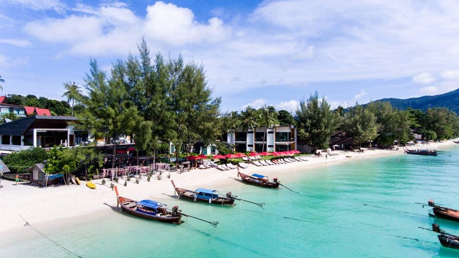 IDYLLIC beach