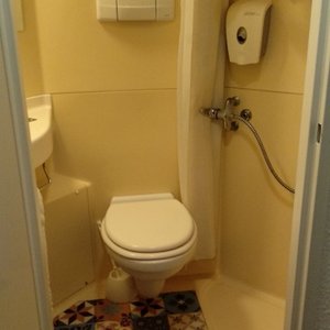 Double room bathroom