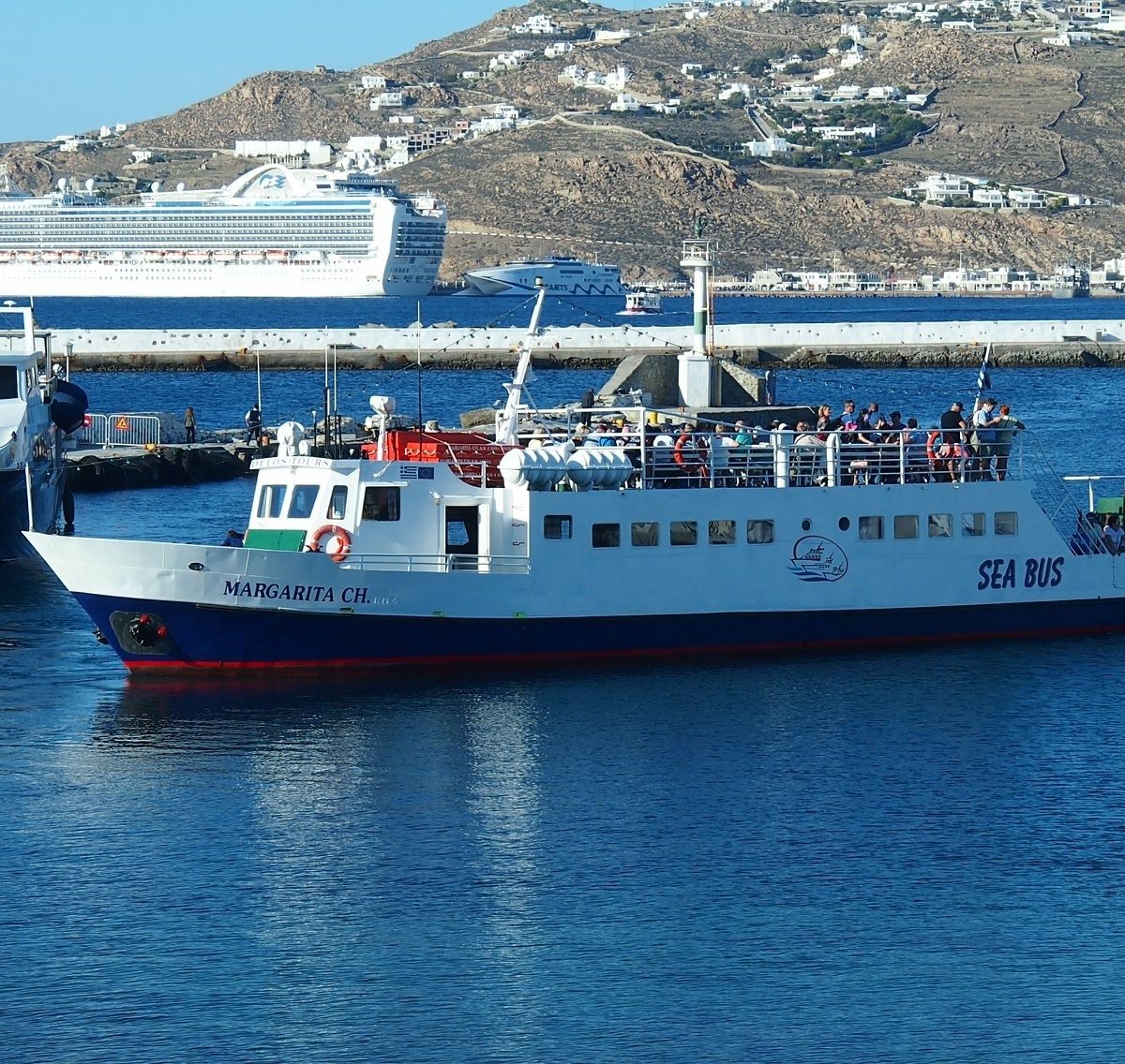 Старый порт Миконос. Seabus.