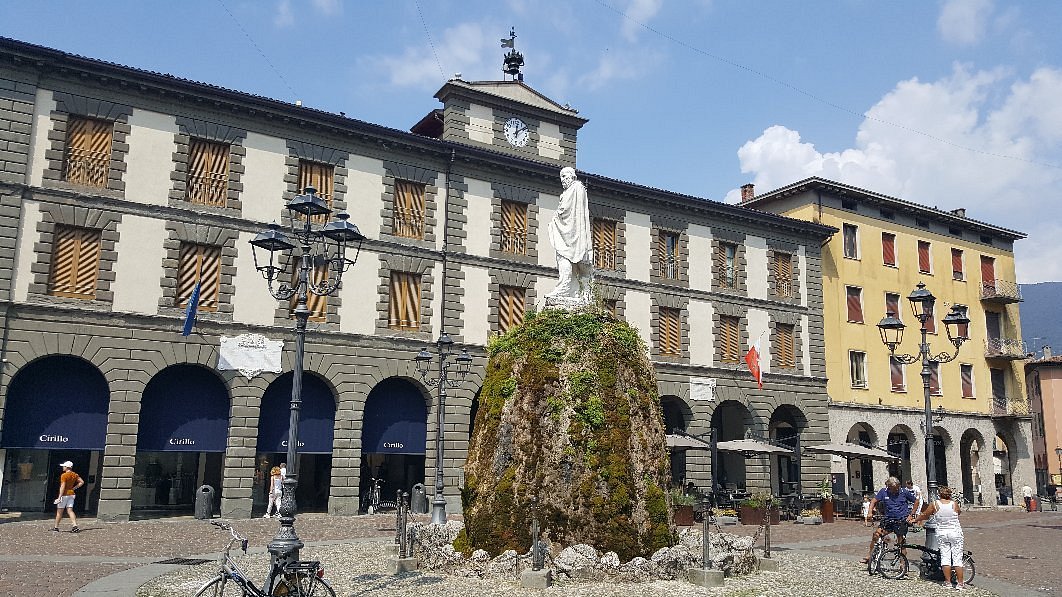 PIAZZA GARIBALDI (Iseo) - All You Need to Know BEFORE You Go