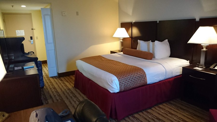 BEST WESTERN PLUS UNIVERSAL INN 55 (̶9̶7̶) Updated 2021 Prices