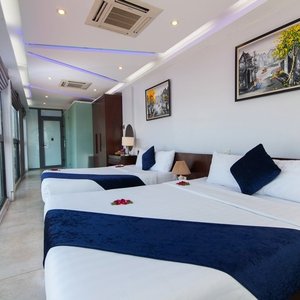 Family Lake view Suite room