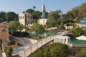Piscine et plage