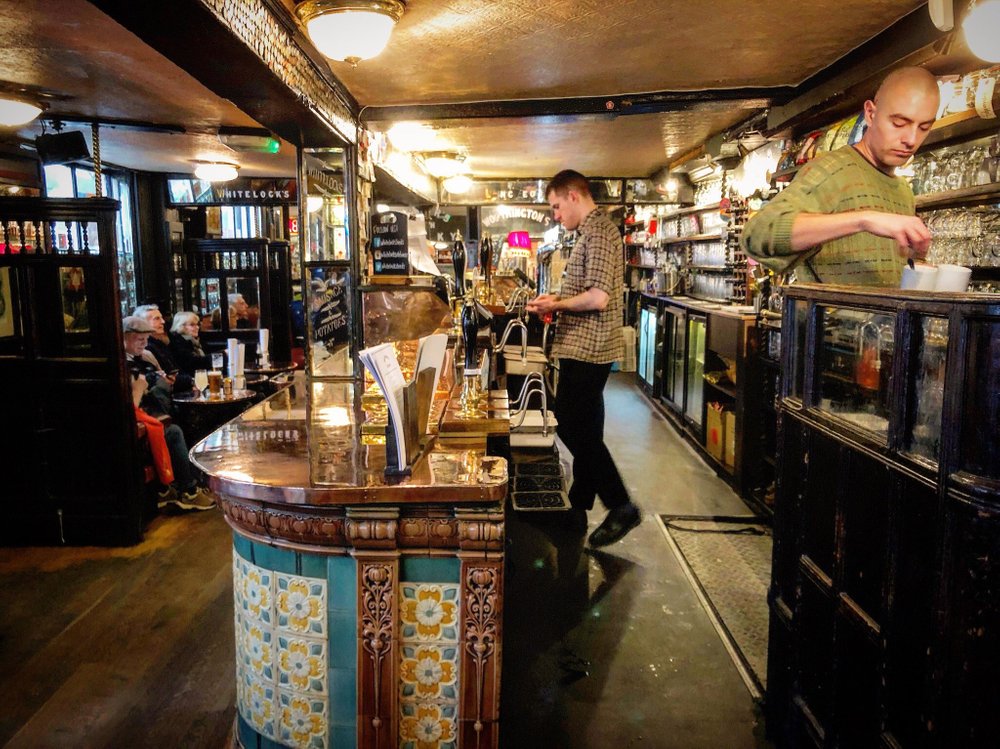 THE 10 BEST Leeds Bars & Clubs (Updated 20 photo