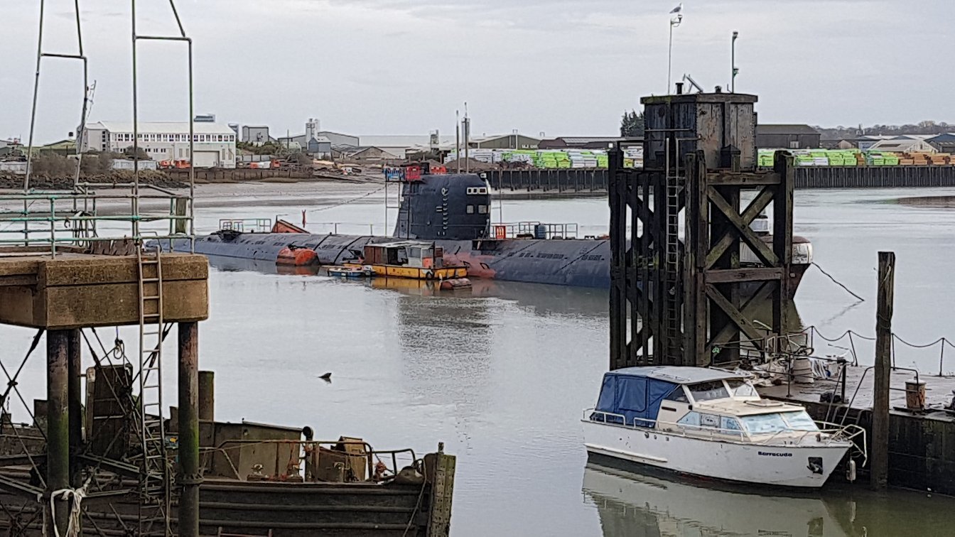 U-475 Black Widow Russian Submarine (Strood) - 2022 Lo Que Se Debe ...