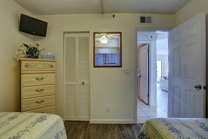 CAPRICE RESORT - Prices & Condominium Reviews (St. Pete Beach, Florida)