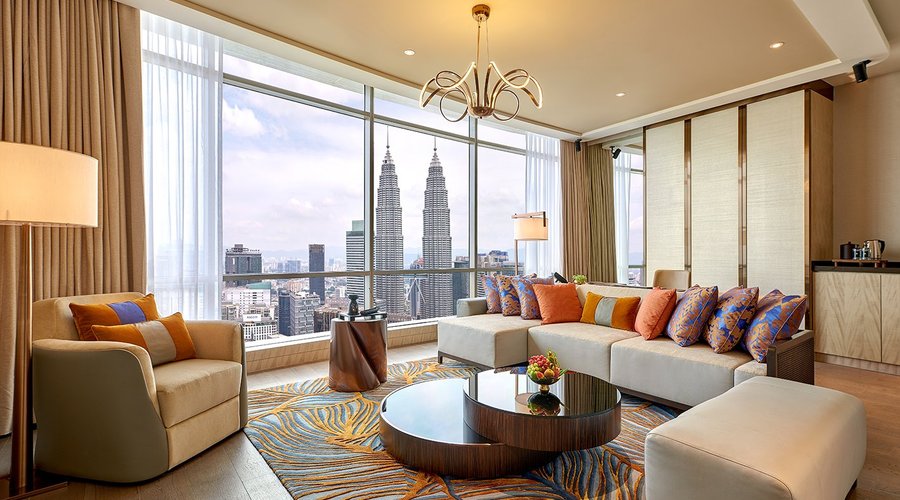 Sky Sanctuary Suite - Living Area