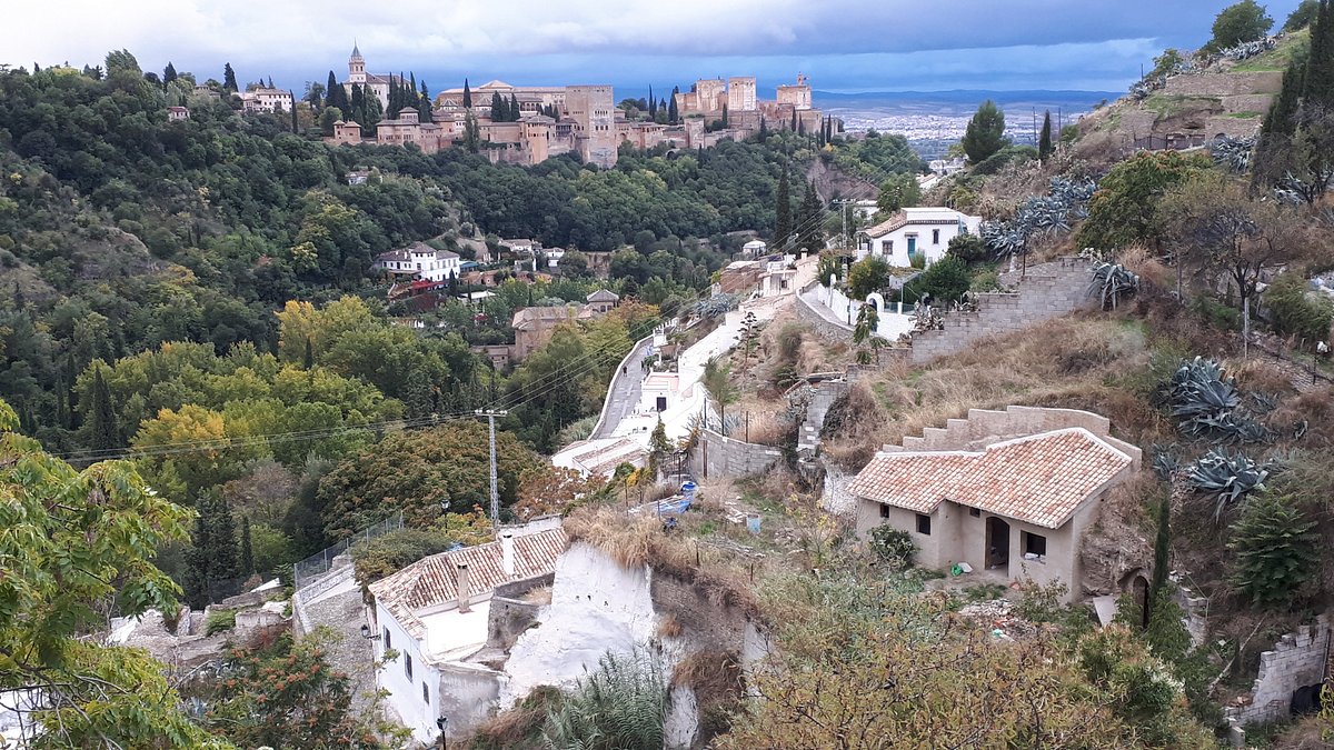 Museo Cuevas del Sacromonte (Granada) - All You Need to Know BEFORE You Go