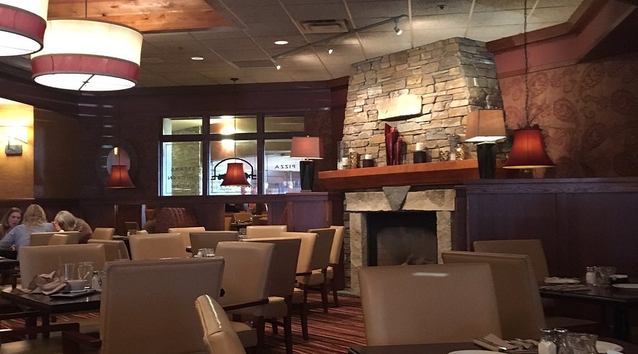 Minervas Restaurant & Bar