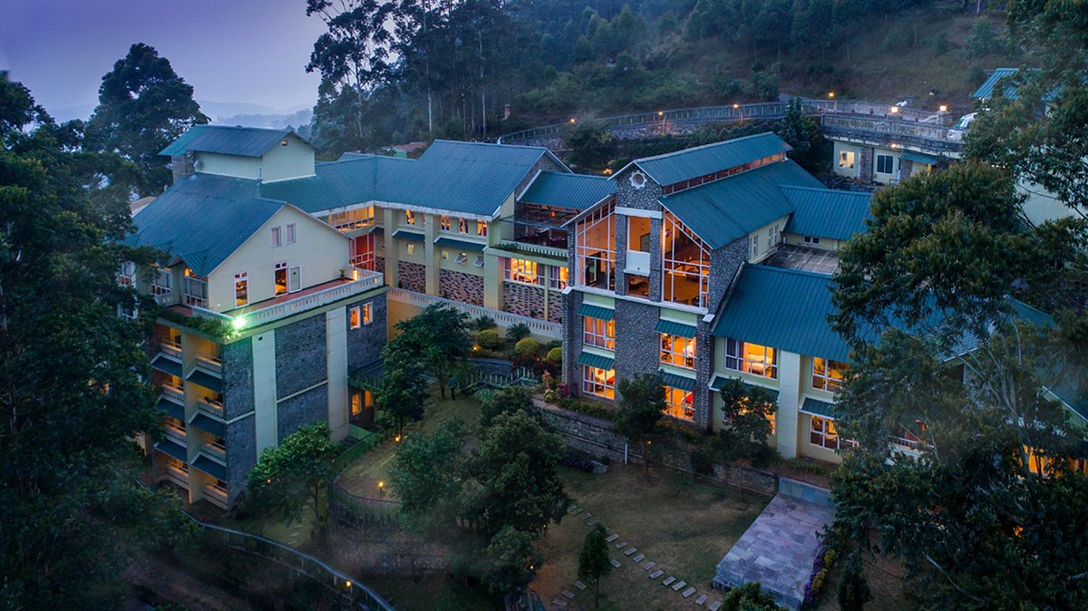 Devonshire Greens Leisure Hotel And Spa, hotel in Munnar
