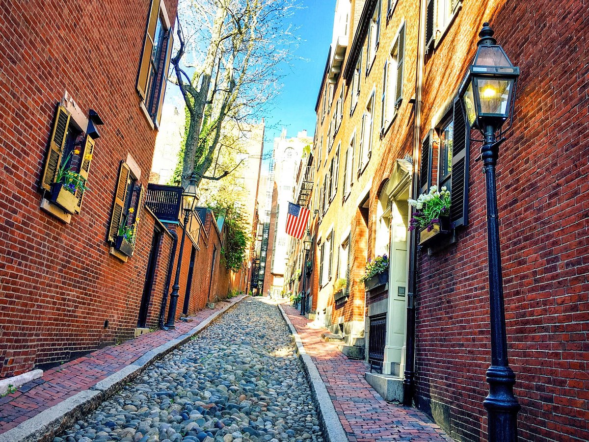 A historic stroll thru Boston's Beacon Hill – Beyond The Miles