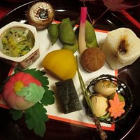胡麻豆腐や生麩など美味しい精進料理!