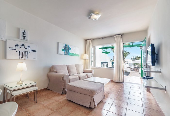 Apartamentos LIVVO Las Gaviotas Rooms: Pictures & Reviews - Tripadvisor