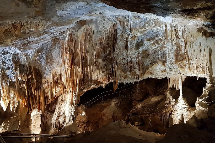 jenolan caves visit