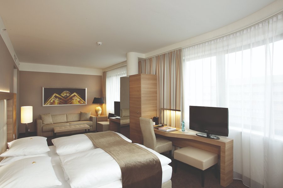 라마다 호텔 베를린 알렉산더플라츠 (H4 Hotel Berlin Alexanderplatz) - 호텔 리뷰 & 가격 비교