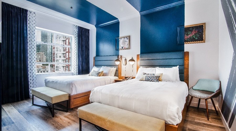 2 Queen Beds Hotel Belmont