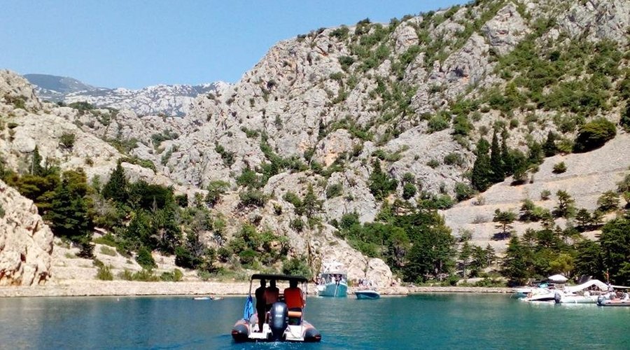 Hydrosport 646  Phoenix Marine is located in Barbat, island Rab, Croatia, directly by the sea. You can see our rental boats on jetty directly in front of our base. Each boat has its own mooring. At each mooring we have water and electricity available.  Our fleet consists of boats from 5.5 to 10.5 m in length, GRP (glass reinforced plastic) pleasure boats and rigid inflatable boats - RIB. They are all high quality boats which Phoenix Marine offers in his sales program.