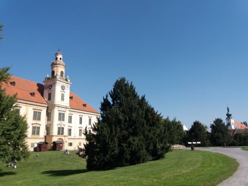 The impressive fortress above Orahovica worth visiting