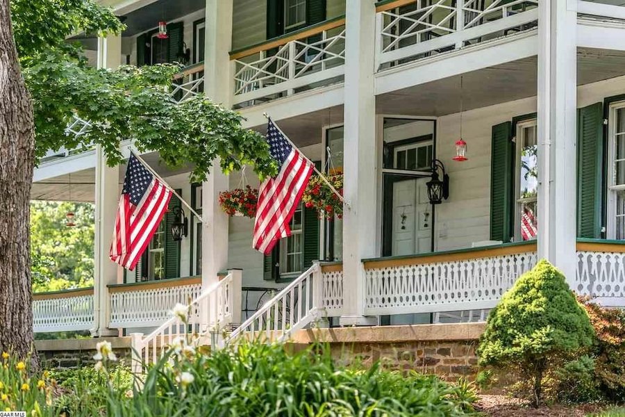 THE BUCKHORN INN - Prices & B&B Reviews (Churchville, VA) - Tripadvisor