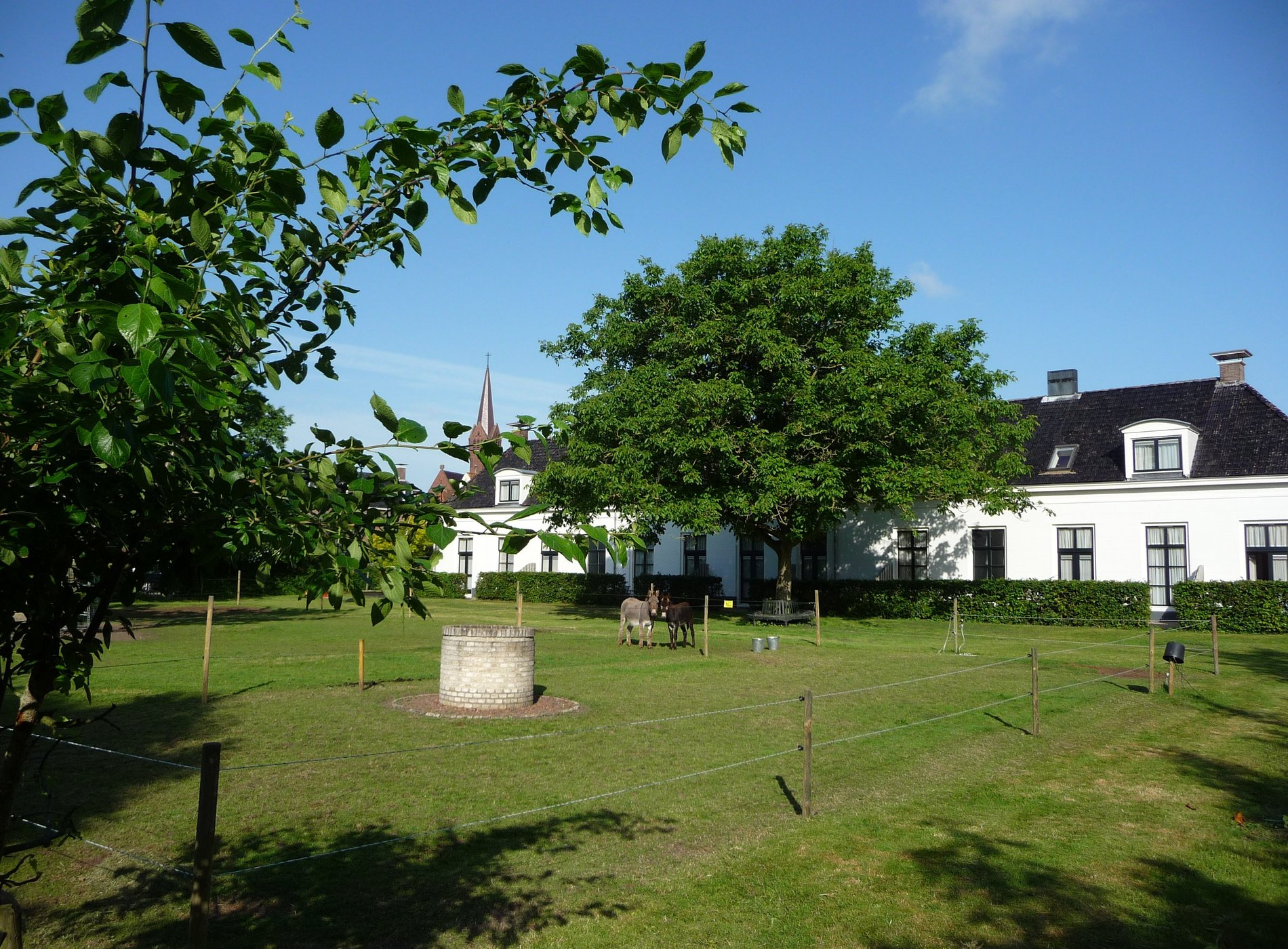 Het Weeshuis - charme hotel & huiskamerrestaurant image