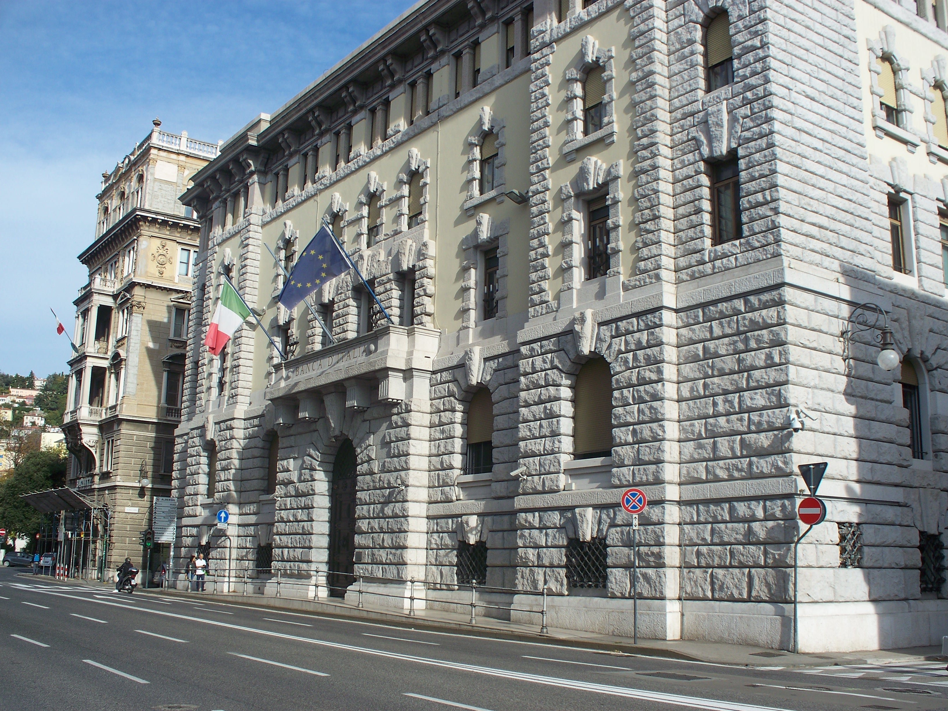 Palazzo Della Banca D'Italia (Triëst) - 2022 Alles Wat U Moet Weten ...