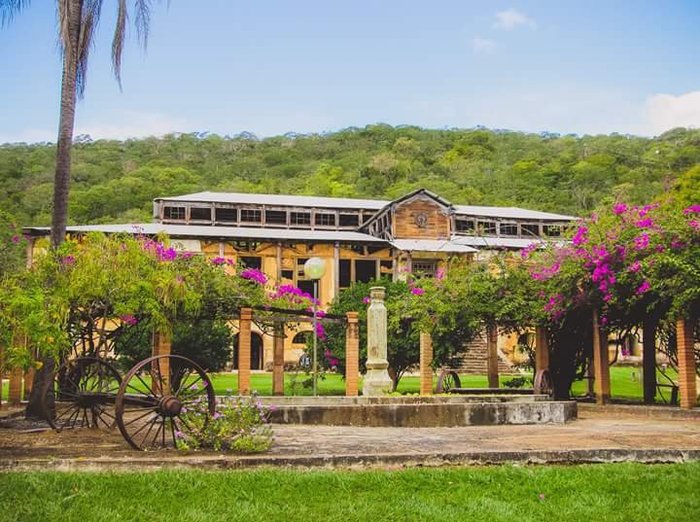 AGUAS QUENTES $177 ($̶2̶5̶8̶) - Prices & Resort Reviews - Santo Antonio do  Leverger, Brazil