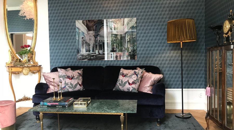 Lounge area