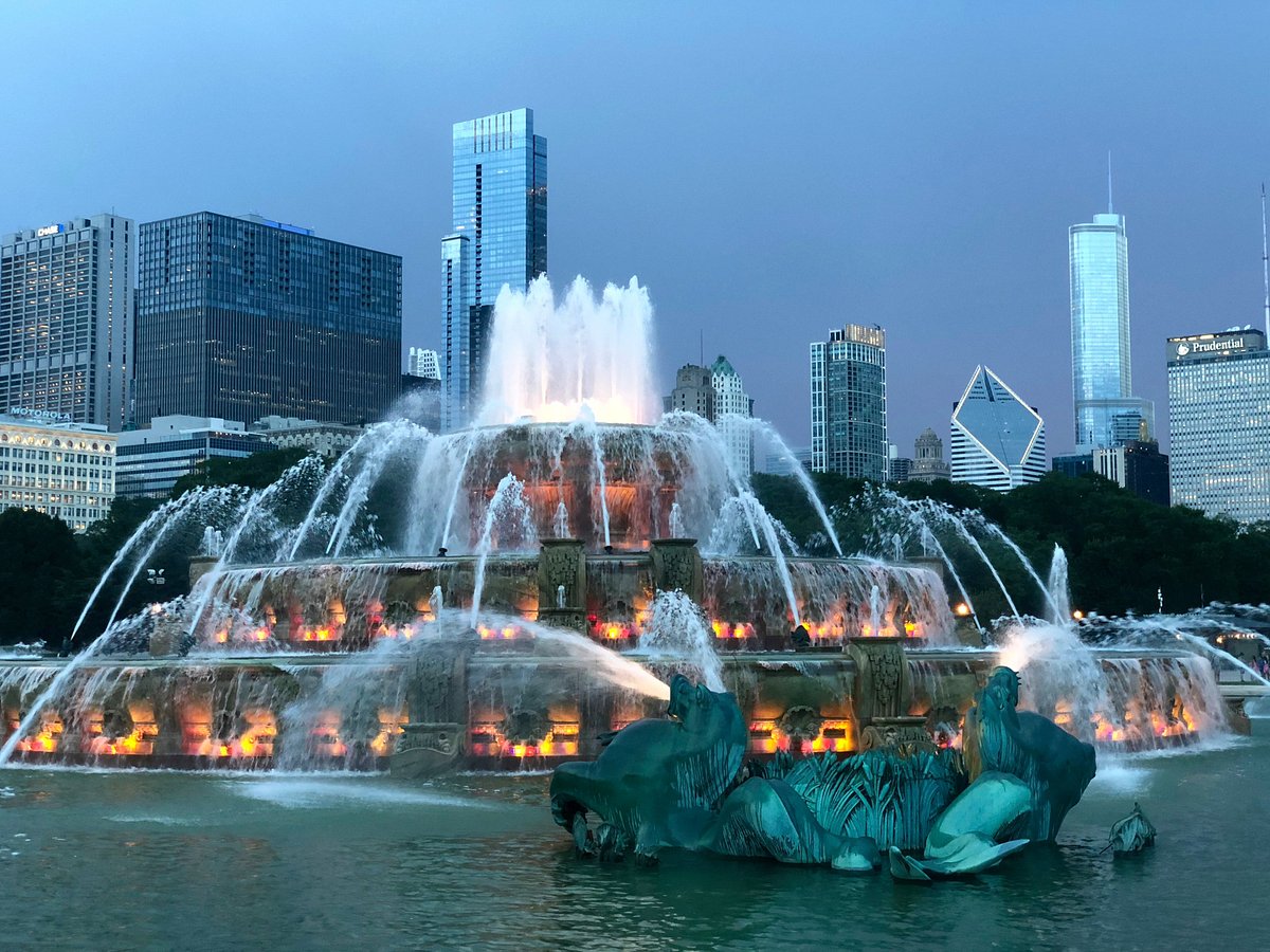 Buckingham Fountain Chicago Il