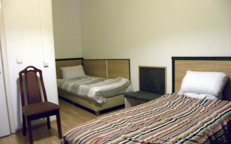 dirty curtains, dirt under the bed, broken shower, mis- match linen.