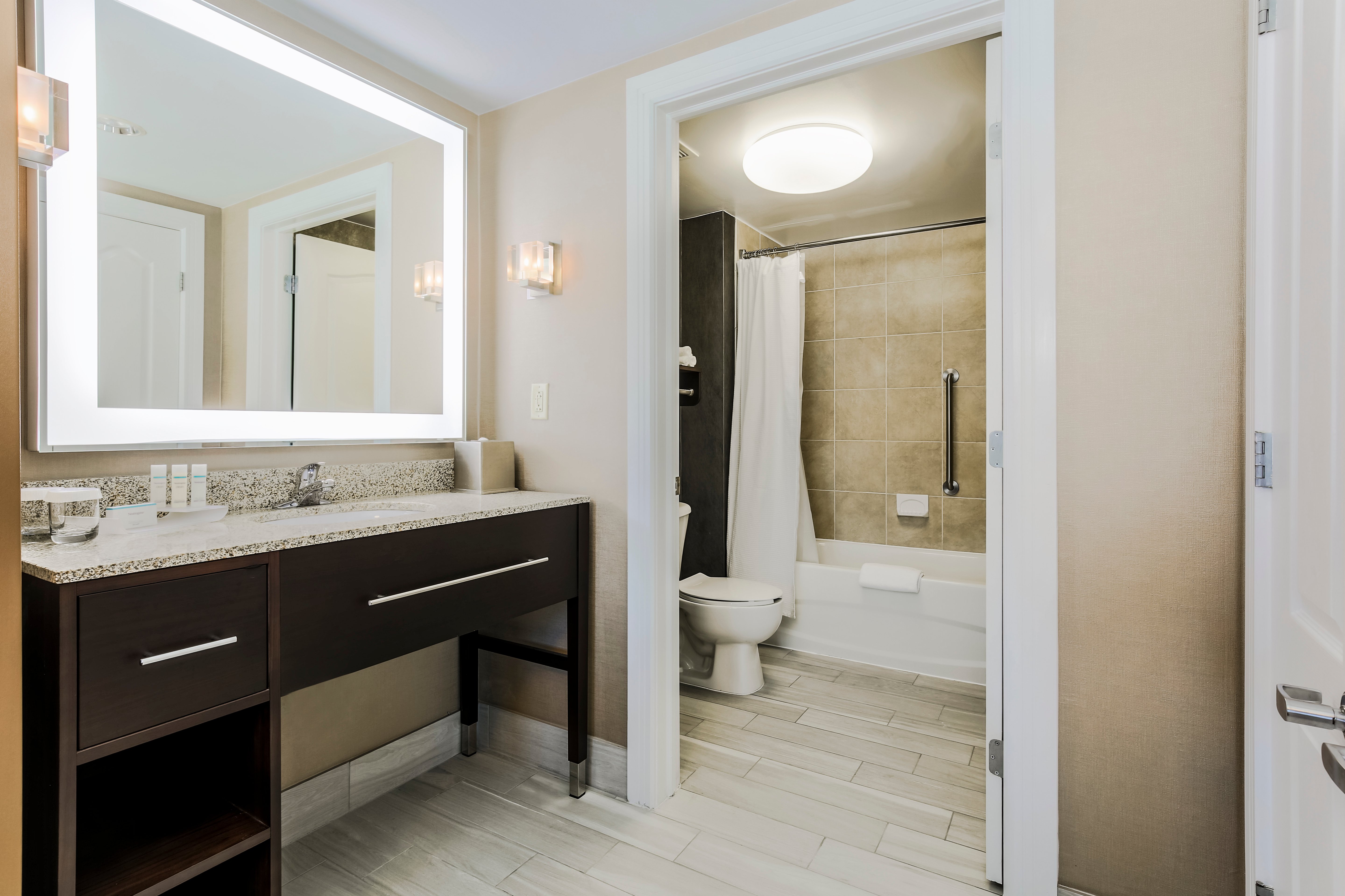 HOMEWOOD SUITES BY HILTON MELVILLE NY HOTEL Updated 2024 Prices   Homewood Suites By Hilton 