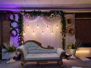 Shubhra Grand Hotel in Ghazipur