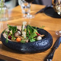 Vegetables take the lead! A kitchen where vegetables take the lead! In our restaurant, you can enjoy dishes with seasonal and local fruits and vegetables. All with their own source of inspiration, such as the Dutch landscapes.