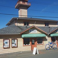 The Municipal Hall (incorporated in 1946) occupied this building until December 1998, with the Visitor Centre on the right side of the building. In 1998 the Library-Museum moved in on Village Office side. Then in 2013 Visitor Centre and Library-Museum switched sides. The Visitor Centre has Local and Provincial Visitor Information available. The tower you see on top of the building was the tower that dried the Fire Hoses, as the right side of the building until 1986 was the Volunteer Fire Hall.