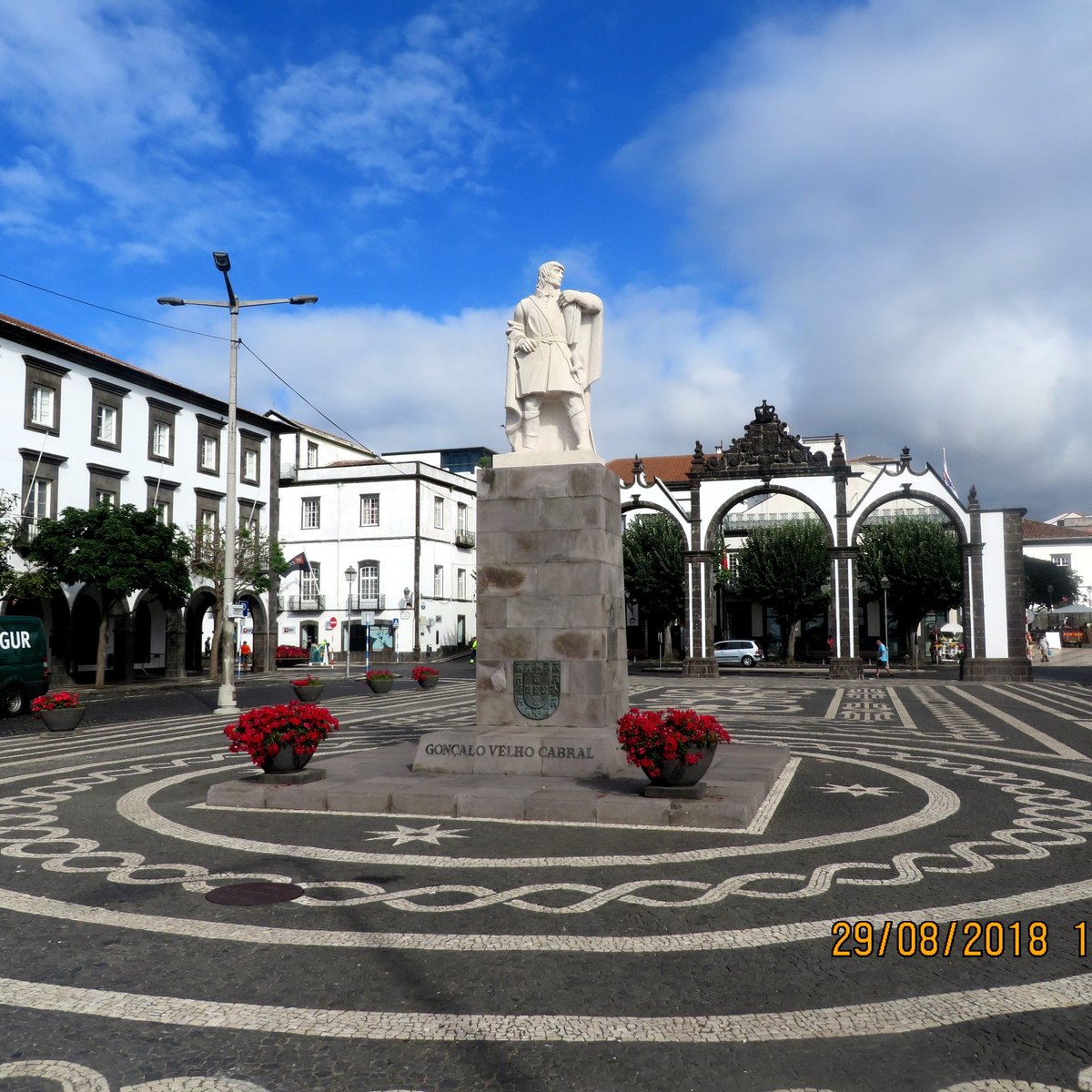 Estatua Goncalo Velho Cabral, Понта-Дельгада: лучшие советы перед  посещением - Tripadvisor