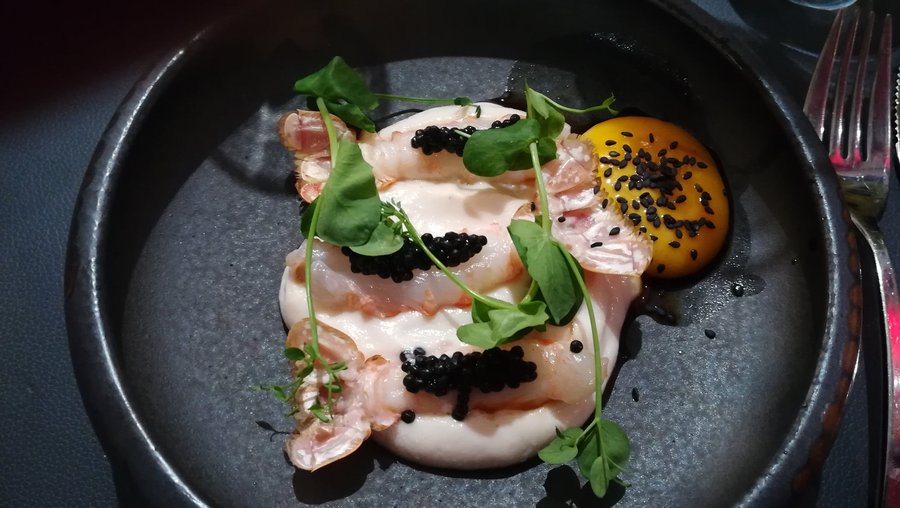 langoustine avec oeuf poché au vin jaune