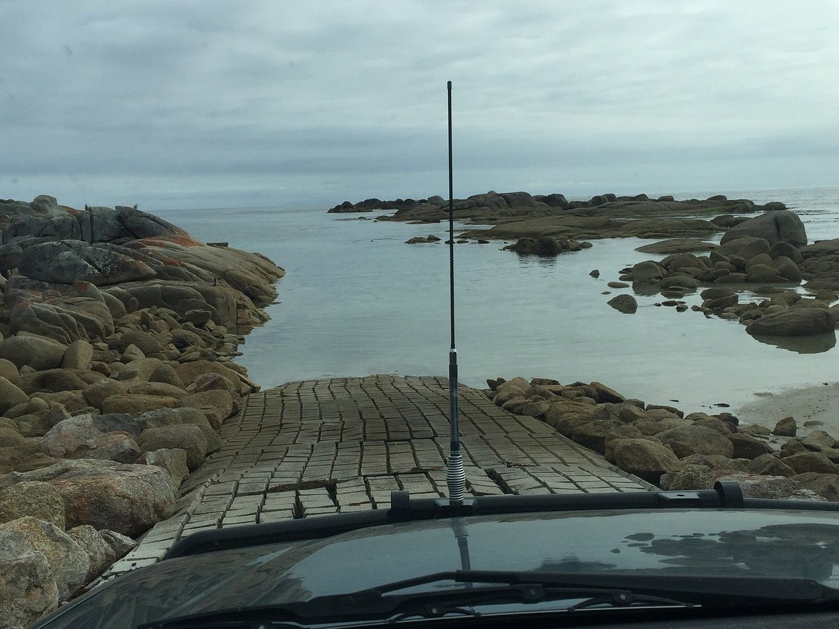 binalong bay boat tours