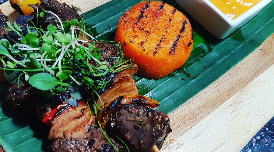 Anticuchos de corazon (Ox heart skewers)