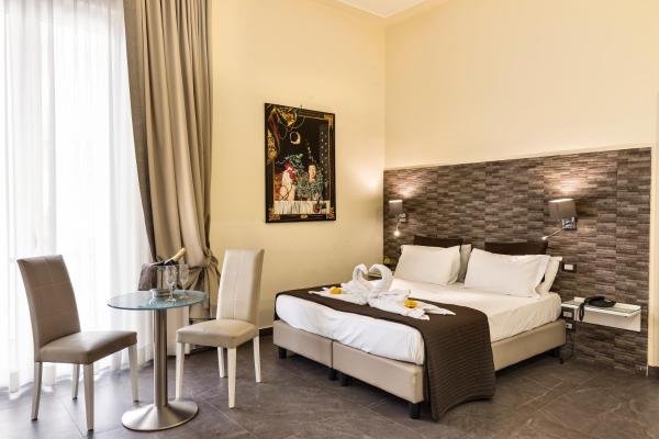 BOUTIQUE HOTEL PIAZZA CARITA 172 2 2 4 Prices