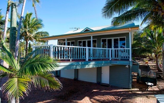 Holiday Home sleeps 4 to 6 people. 2 Bedrooms