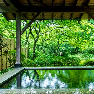 KANSUIRO, Open-Air Bath, Onsen in spring & summer