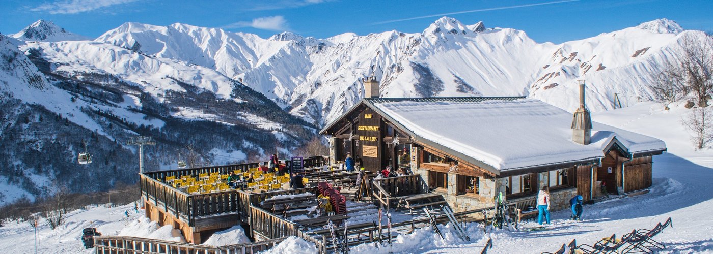 LE CHALET TOUT DE BLANC VETU
