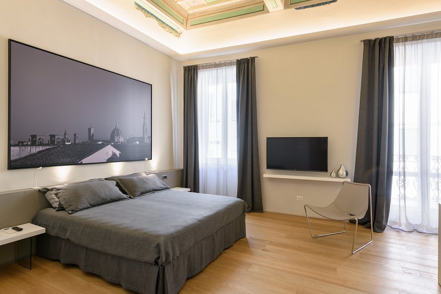 PALAZZO VASARRI - LUXURY DESIGN SUITES B&B (Montevarchi, Provincia di