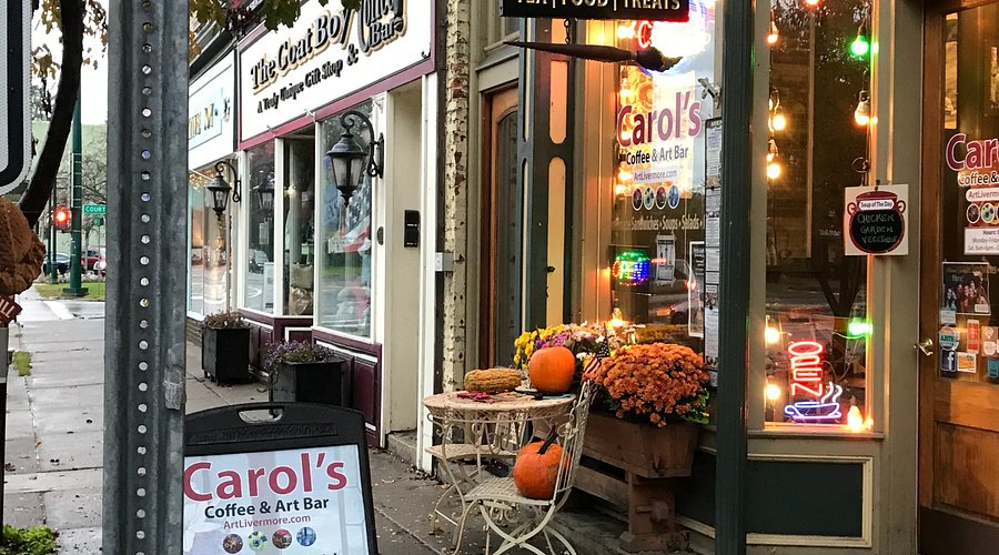 Carol's Coffee & Art Bar