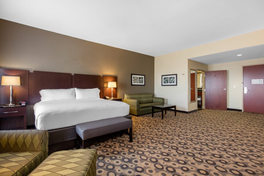 HOLIDAY INN SOUTHAVEN - CENTRAL $80 ($̶9̶9̶) - Updated 2020 Prices ...