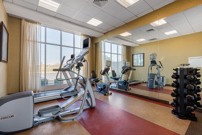 Fitness Center ?w=700&h= 1&s=1
