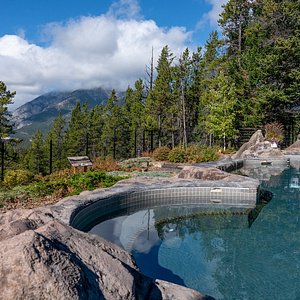 Hidden Ridge Resort, hotel in Banff